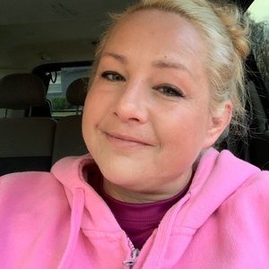 Meet your Posher, Lindsey